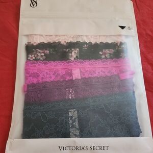 Victoria Secret Lace Bikini set size Medium NIP